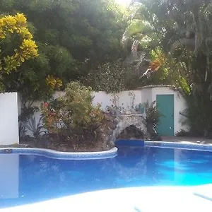 https://casa-blanca-hotel.comcaribbean.com